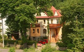 Pod Kasztanem
